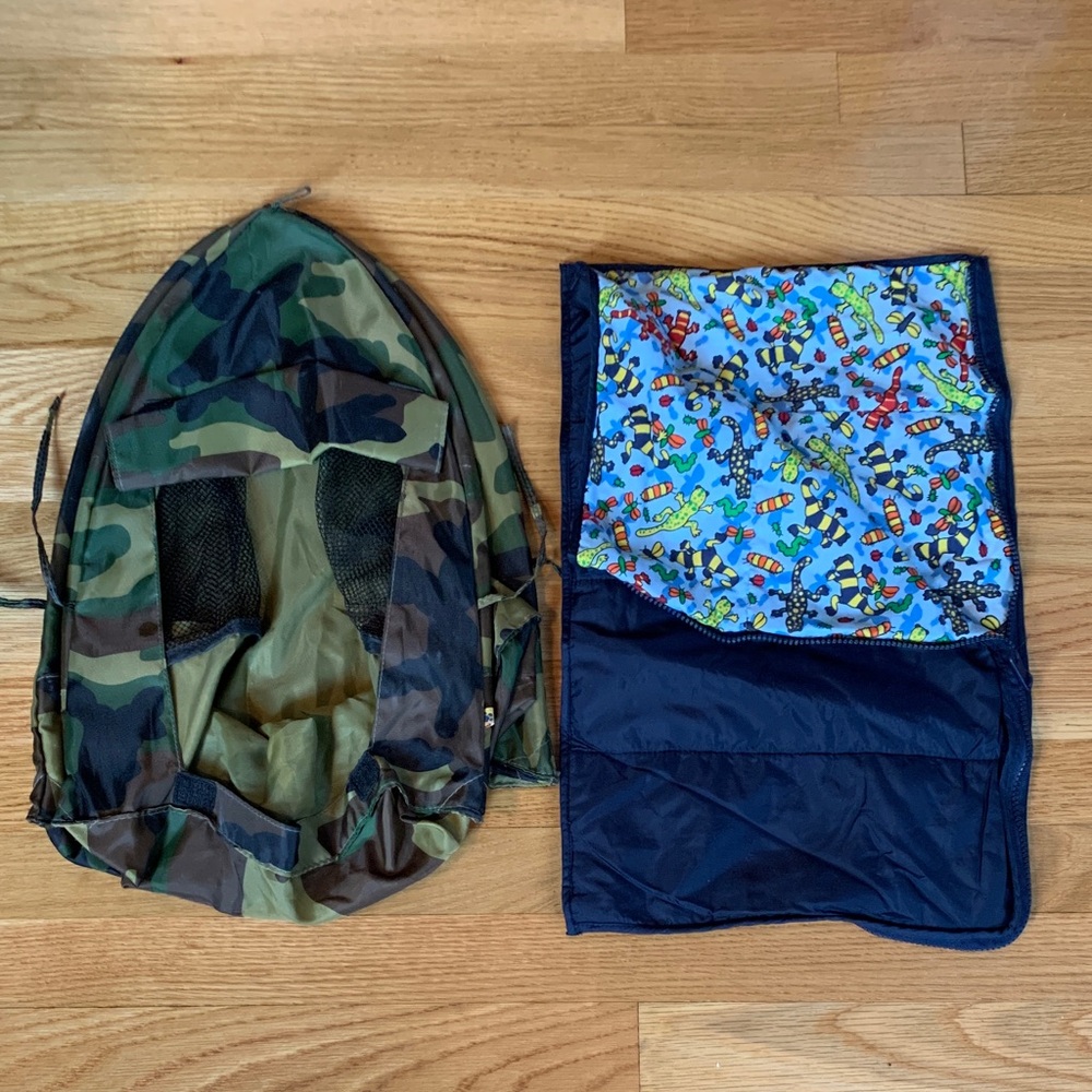 Camouflage Pop-Up Tent Hood & Blue Patterned Seat Cover Set